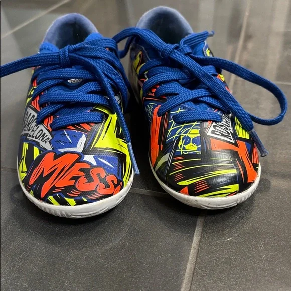 Nemeziz Messi addidas soccer shoes- Blue, Yellow, Red - Picture 4 of 17